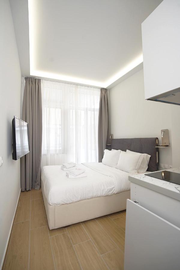Tip - Top Suites Athena Bagian luar foto