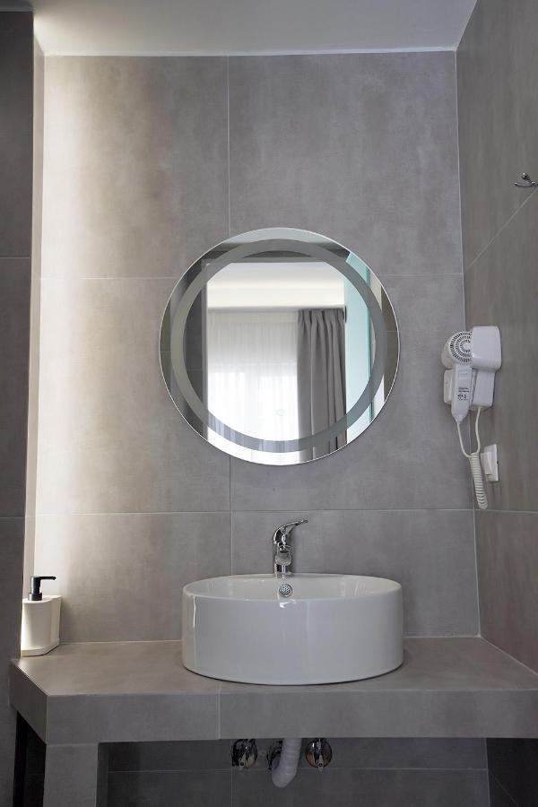 Tip - Top Suites Athena Bagian luar foto
