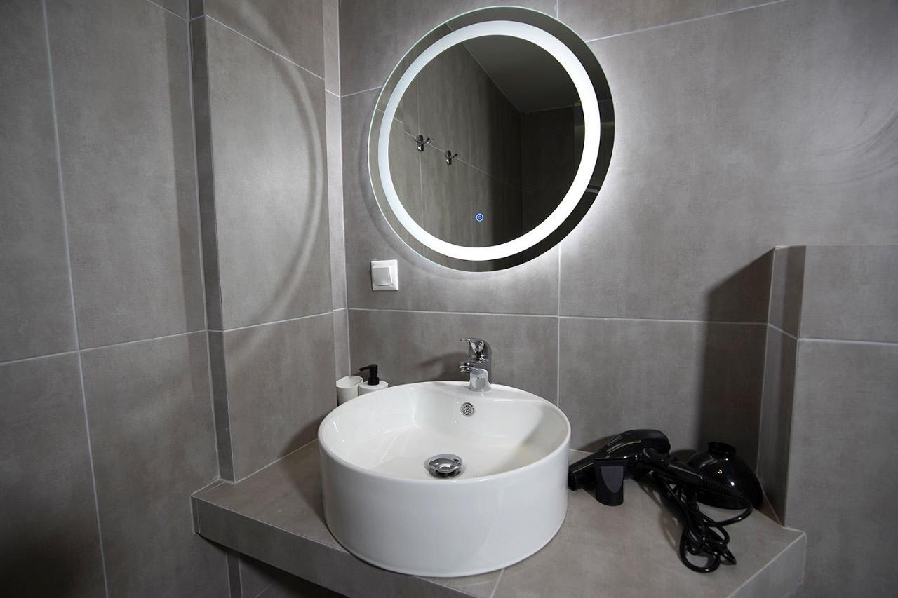 Tip - Top Suites Athena Bagian luar foto